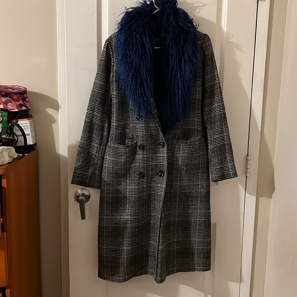 Guess Puffy Jacket